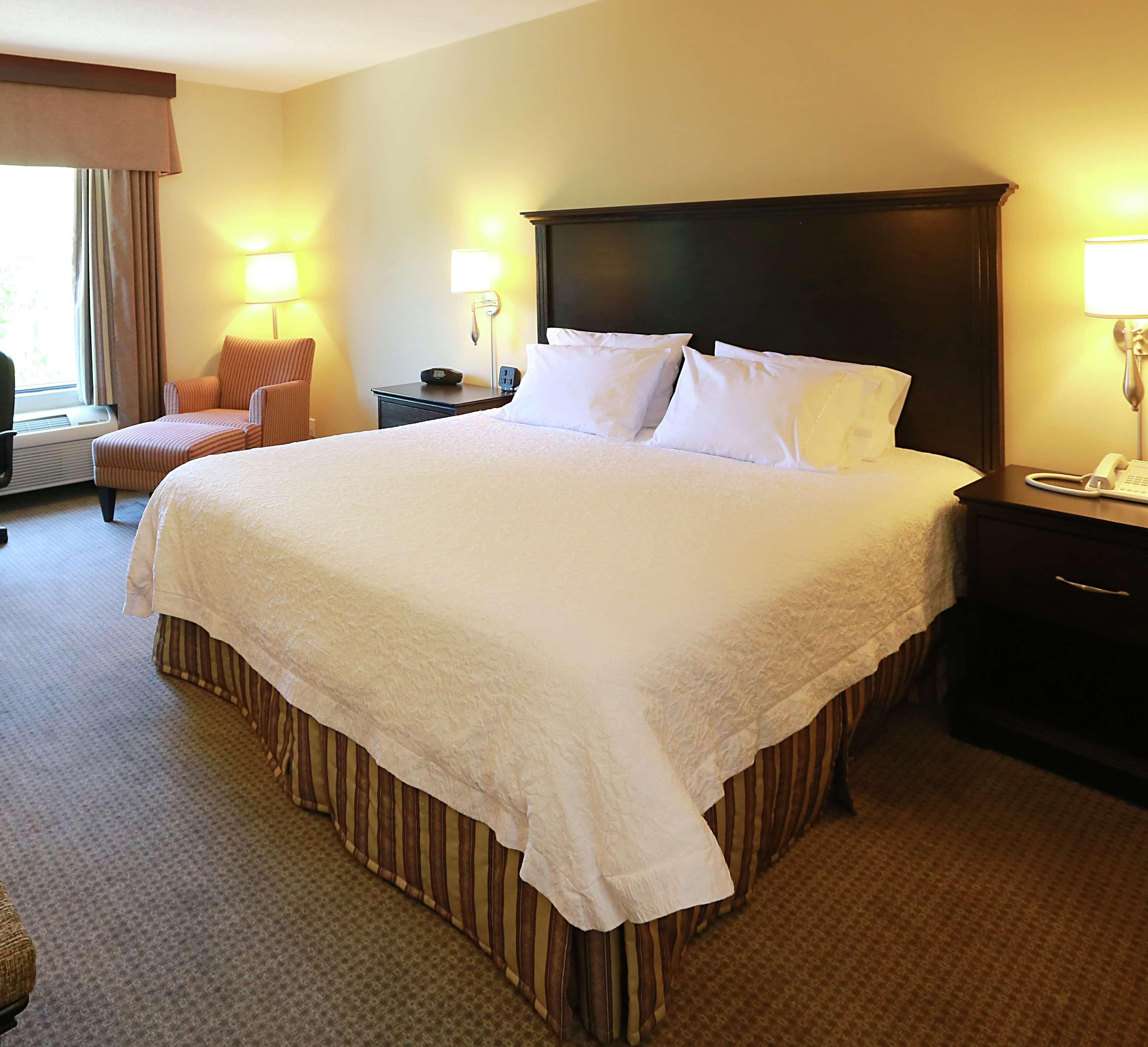 Hampton & Hotel 3*