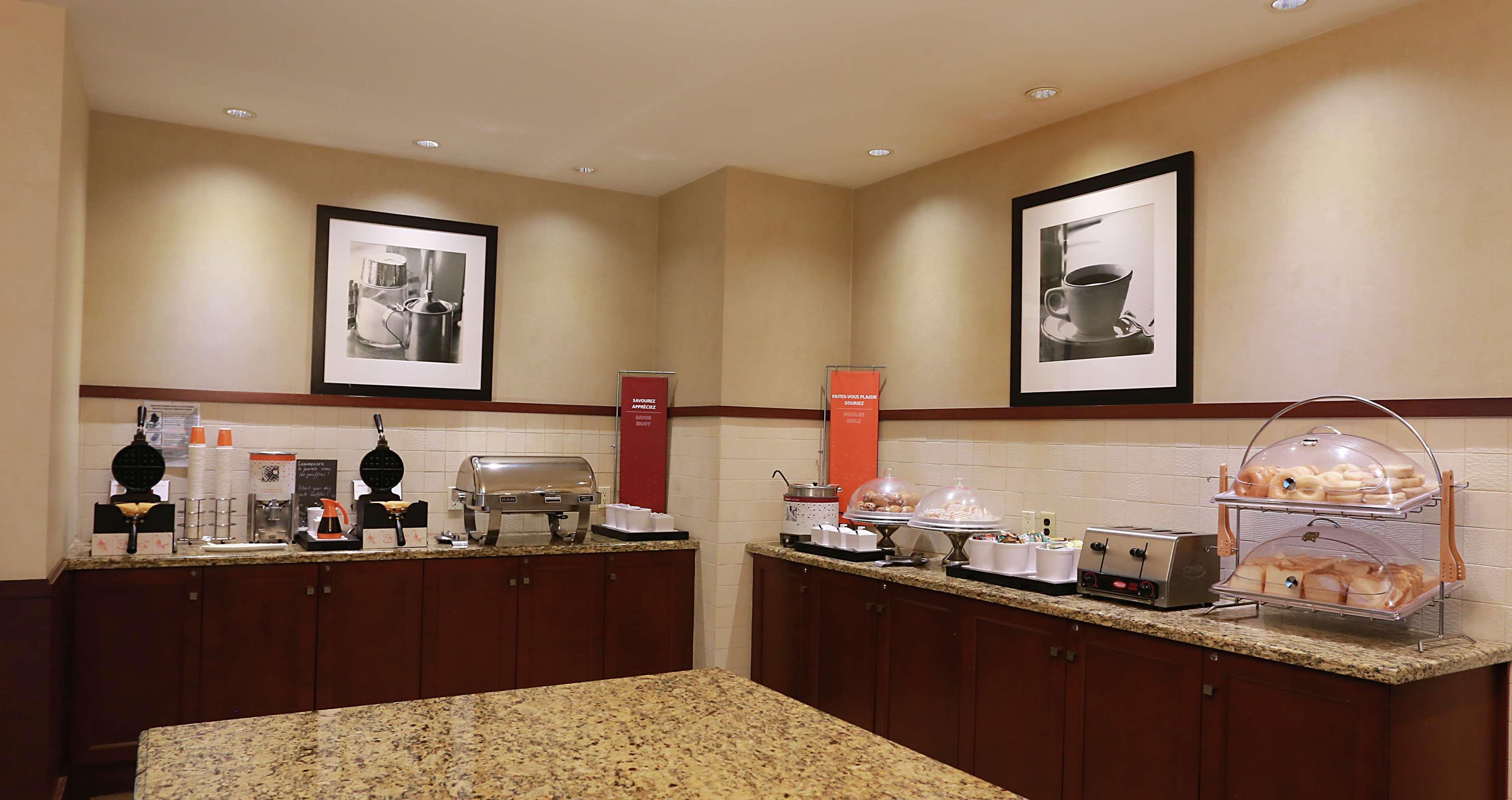Hotel Hampton & 3*